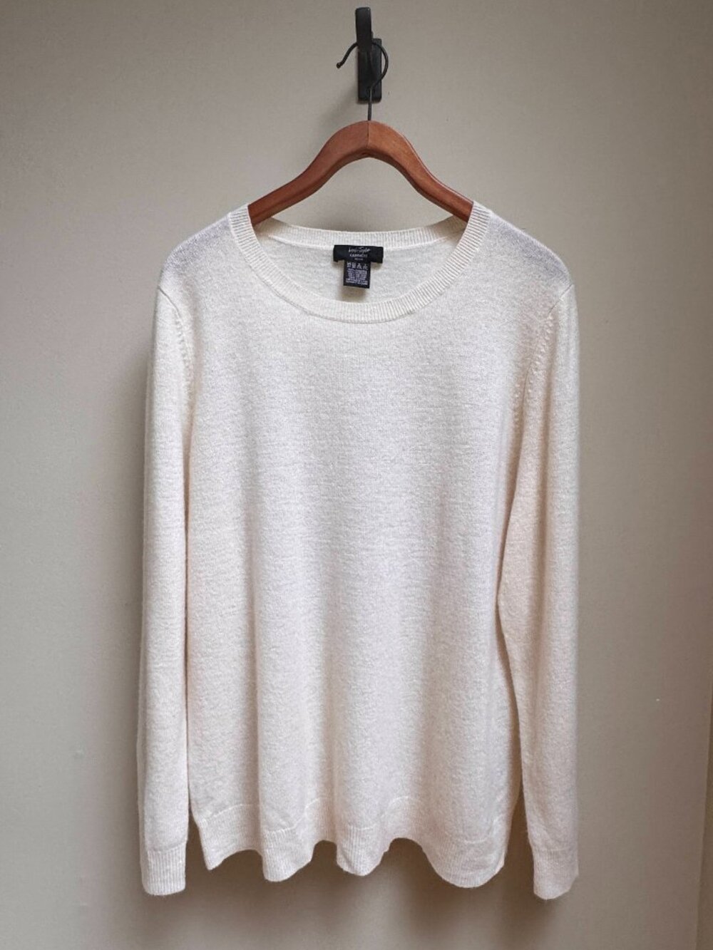 Lord & Taylor Essential 100% Cashmere Crewneck Sweater